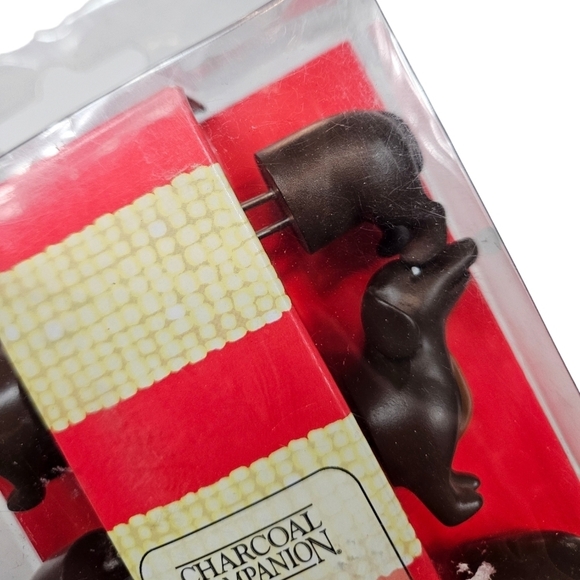NIB Charcoal Companion Dachshund Dog Corn Holders Unisex Adult N61 - Picture 2 of 6